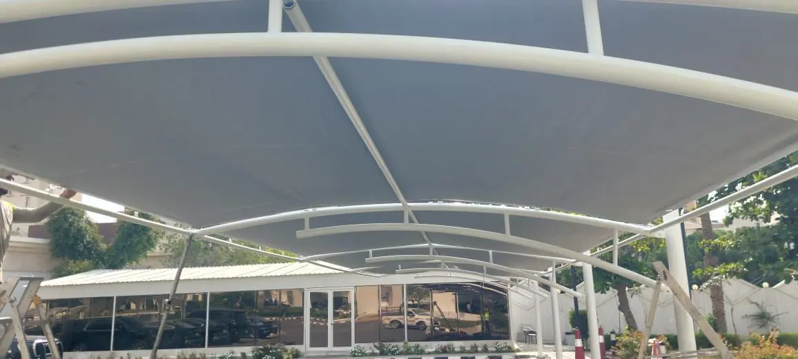 توريد وتركيب مظلات سيارت فرسي مقوسه